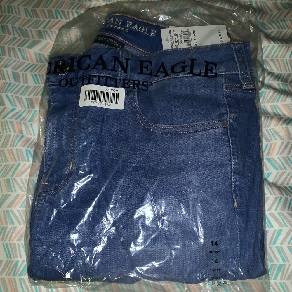 NWT American Eagle low rise Jeggings size 14S